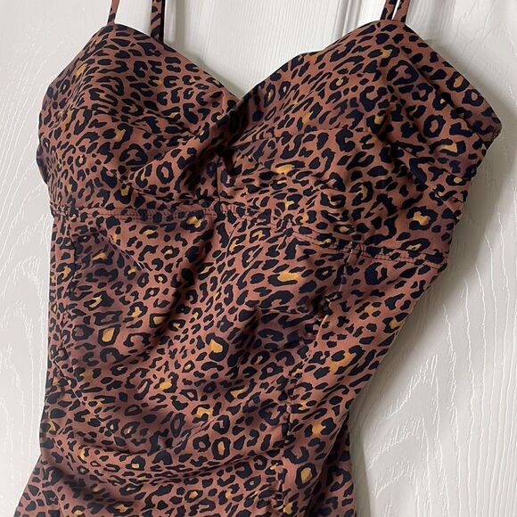Assets by Spanx L Leopard Print Twist Bandeau Tankini Swim Top Shaping size L - Picture 3 of 6